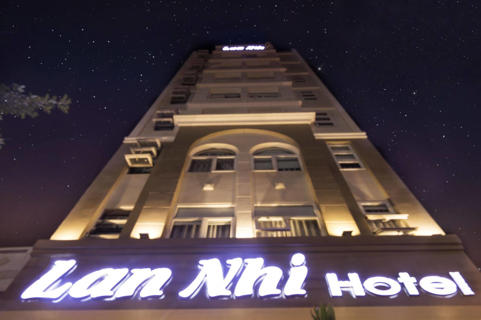 Twilight Beach Hotel Дананг Екстер'єр фото